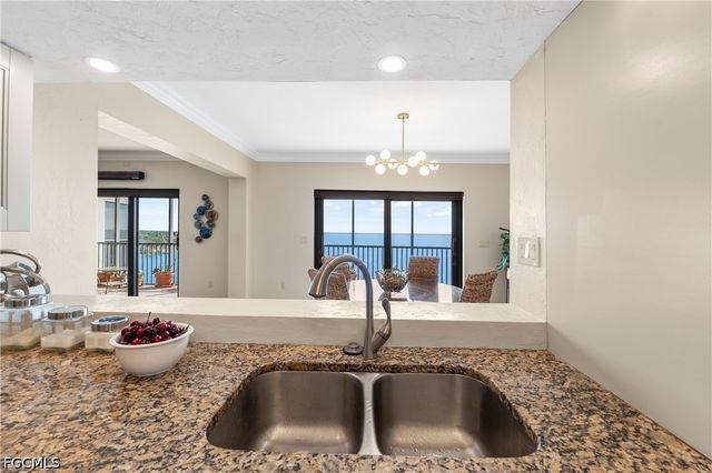 1920 Virginia AVE 902, Fort Myers, FL 33901
