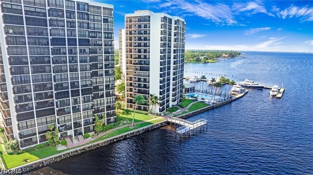 1920 Virginia AVE 902, Fort Myers, FL 33901