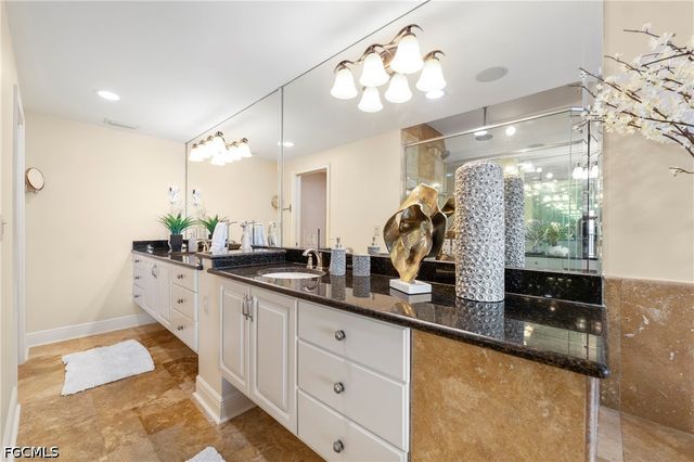 1920 Virginia AVE 902, Fort Myers, FL 33901