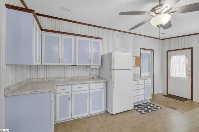 107 Lost Farm Road, Liberty, SC 29657