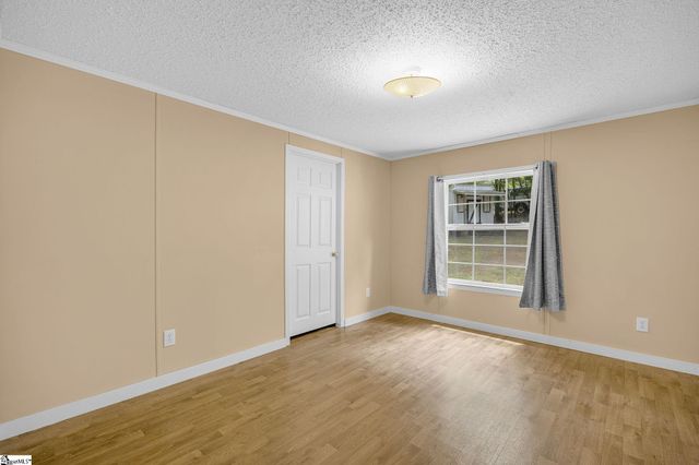 107 Lost Farm Road, Liberty, SC 29657