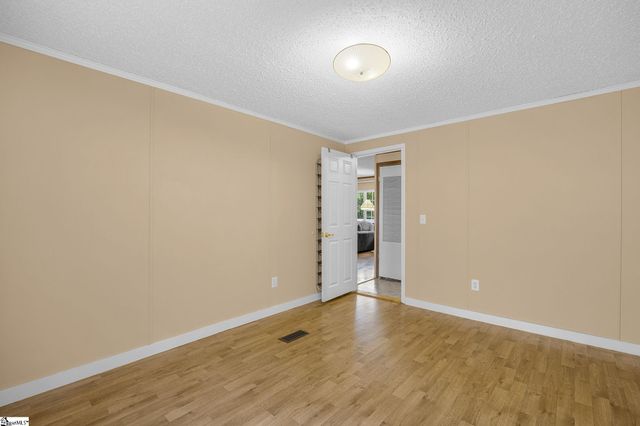 107 Lost Farm Road, Liberty, SC 29657