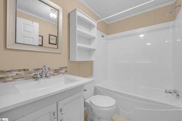 107 Lost Farm Road, Liberty, SC 29657