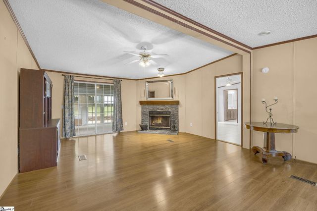 107 Lost Farm Road, Liberty, SC 29657