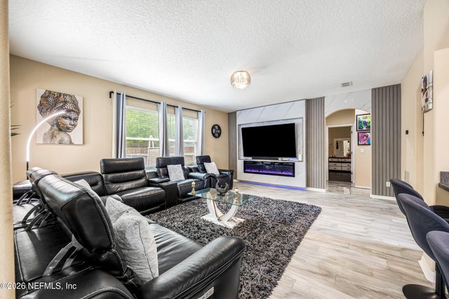 3604 WHISPER CREEK Boulevard, Middleburg, FL 32068