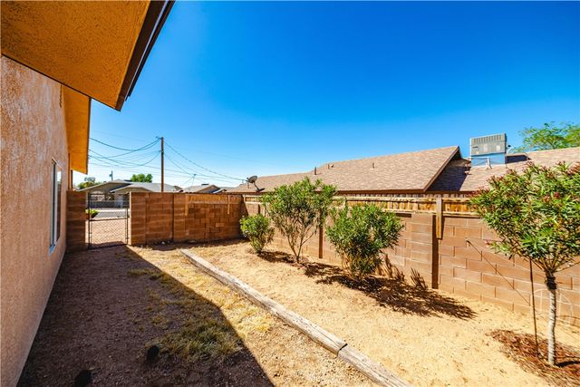 2729 Chambers Avenue, Kingman, AZ 86401