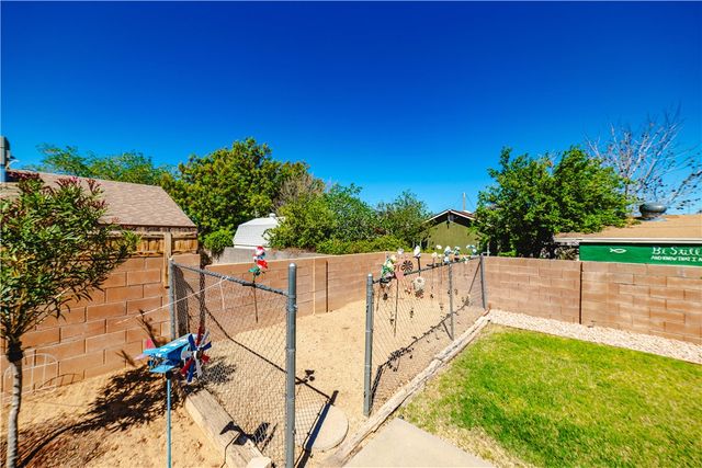 2729 Chambers Avenue, Kingman, AZ 86401