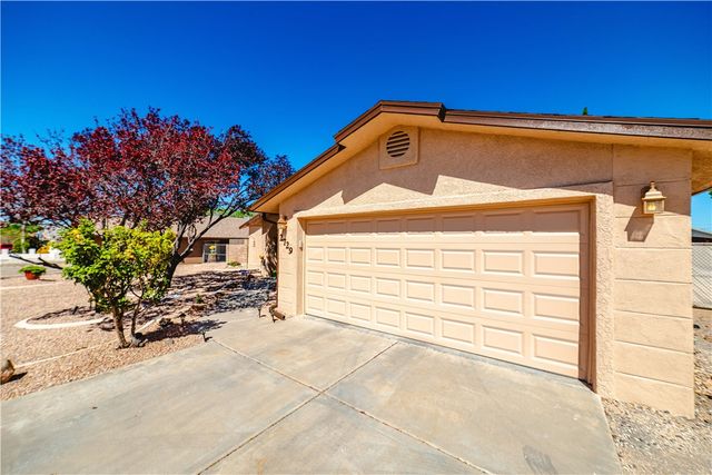 2729 Chambers Avenue, Kingman, AZ 86401