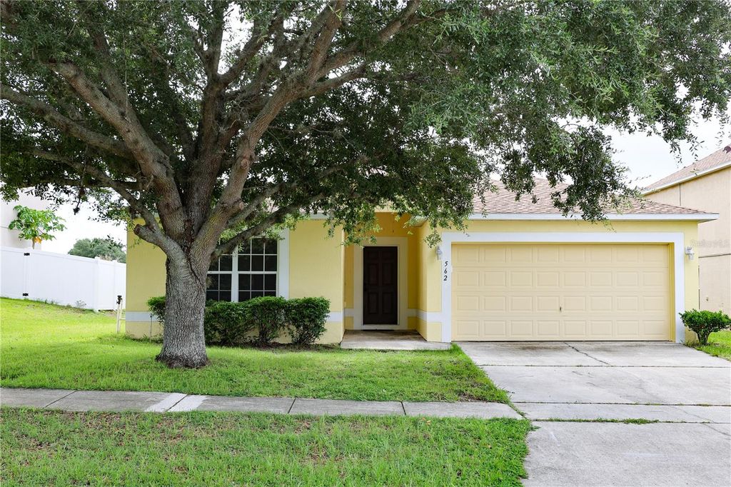 562 STONEWALL AVENUE, Haines City, FL 33844