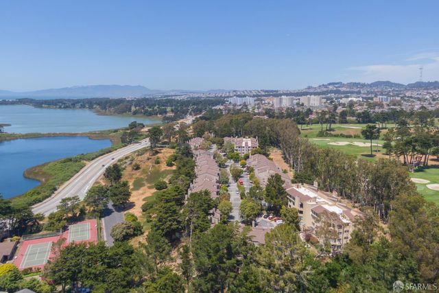 230 North Lake Merced Hills 4A, San Francisco, CA 94132