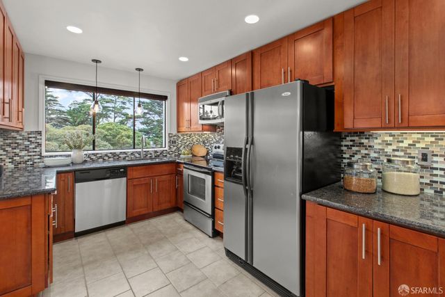 230 North Lake Merced Hills 4A, San Francisco, CA 94132