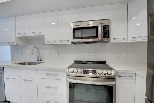 7847 Lakeside Boulevard 1063, Boca Raton, FL 33434