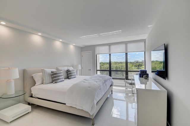 7847 Lakeside Boulevard 1063, Boca Raton, FL 33434