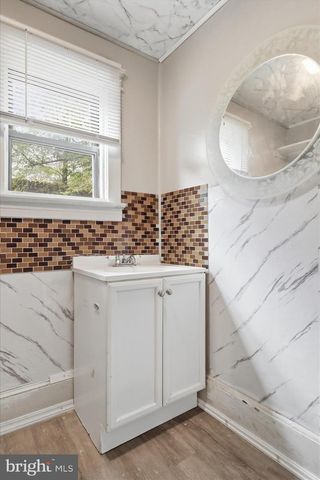 226 N SPRING ST, Martinsburg, WV 25401