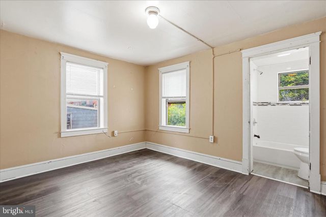 226 N SPRING ST, Martinsburg, WV 25401