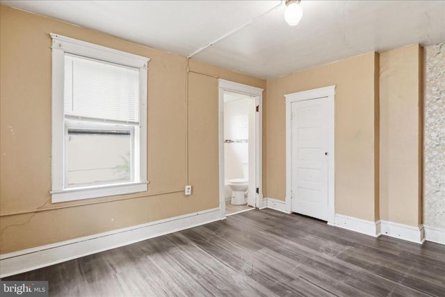 226 N SPRING ST, Martinsburg, WV 25401