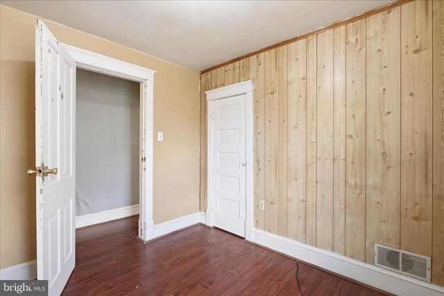 226 N SPRING ST, Martinsburg, WV 25401
