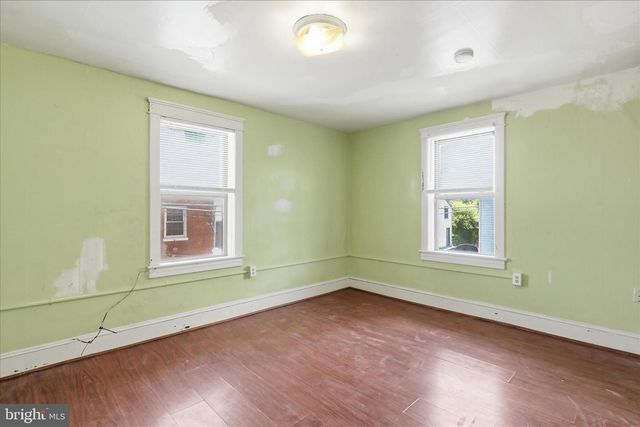 226 N SPRING ST, Martinsburg, WV 25401