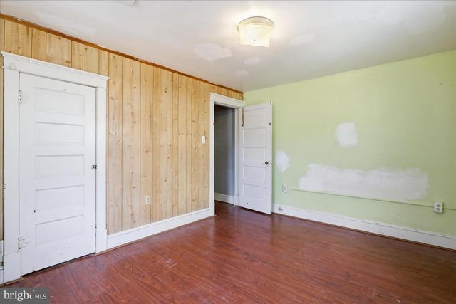 226 N SPRING ST, Martinsburg, WV 25401