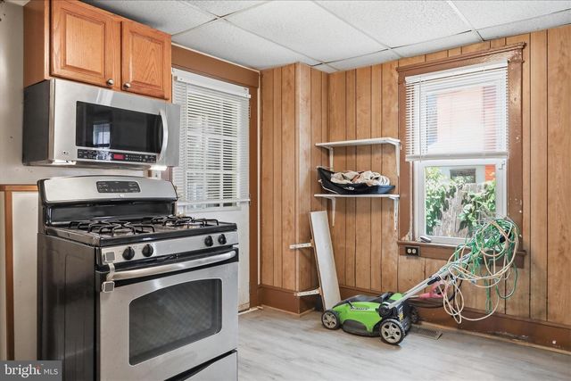 226 N SPRING ST, Martinsburg, WV 25401