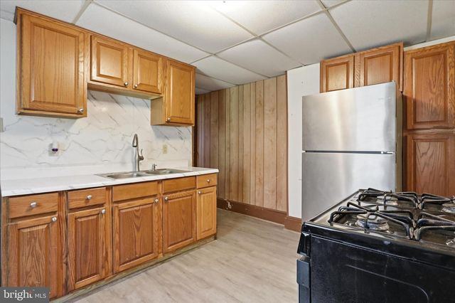 226 N SPRING ST, Martinsburg, WV 25401