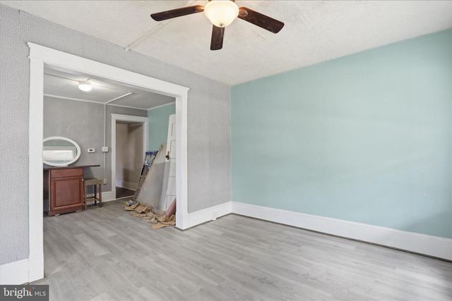 226 N SPRING ST, Martinsburg, WV 25401