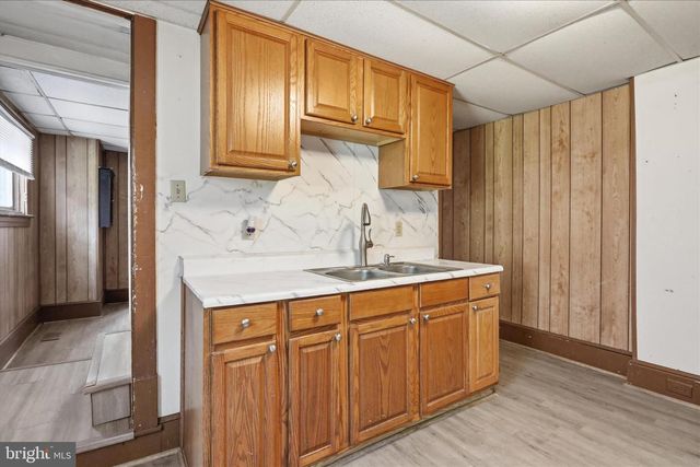 226 N SPRING ST, Martinsburg, WV 25401