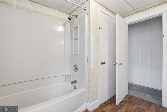 226 N SPRING ST, Martinsburg, WV 25401