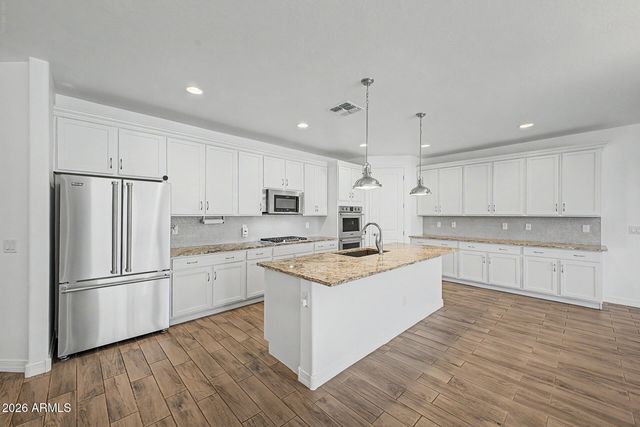 18205 W CASSIA Way, Goodyear, AZ 85338