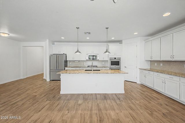 18205 W CASSIA Way, Goodyear, AZ 85338