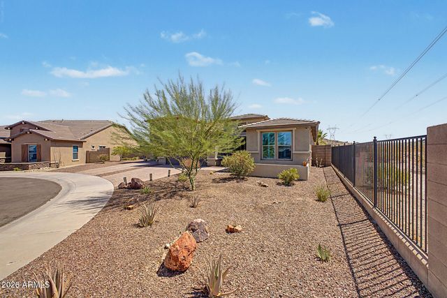 18205 W CASSIA Way, Goodyear, AZ 85338