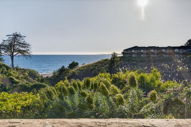 100 Seascape Resort Drive, Aptos, CA 95003
