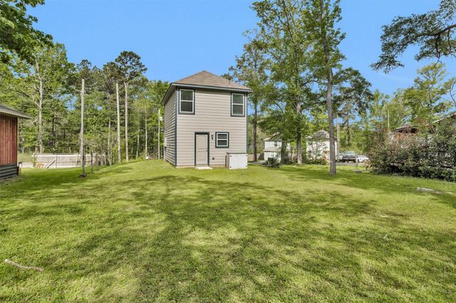 15134 Austin Rd, Willis, TX 77378