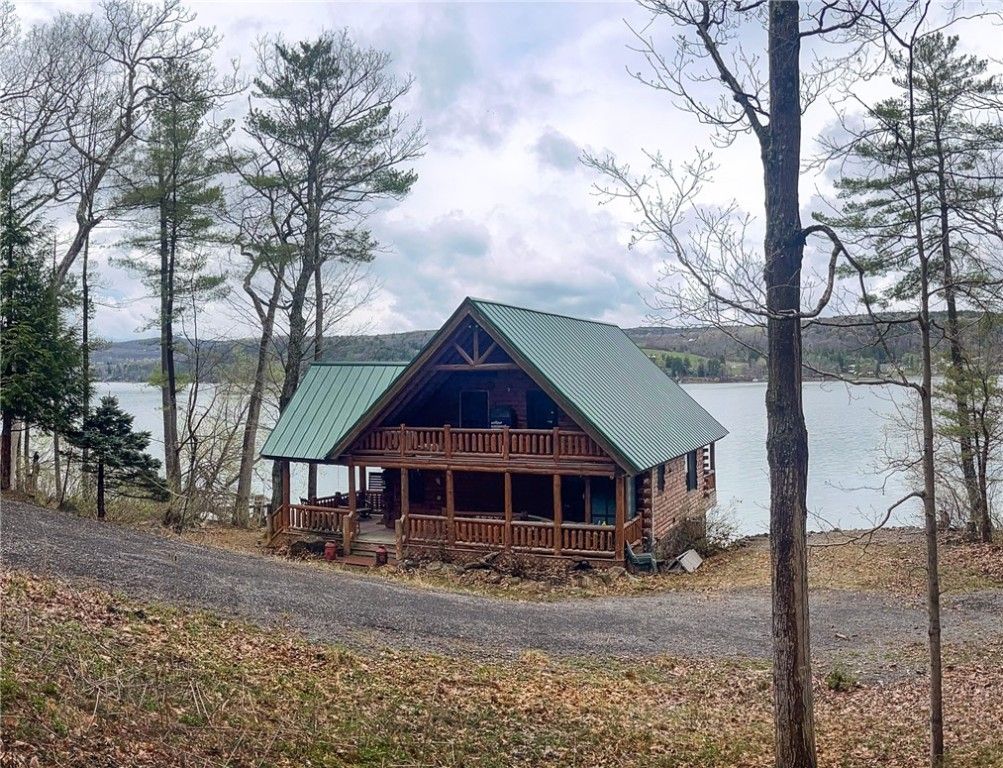 236 Wellington Lane, Springfield, NY 13326