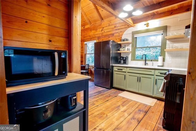 277 Jo Anne Sisson Road, Blue Ridge, GA 30513