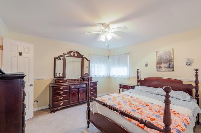 327 Softwood Drive, Hobart, IN 46342