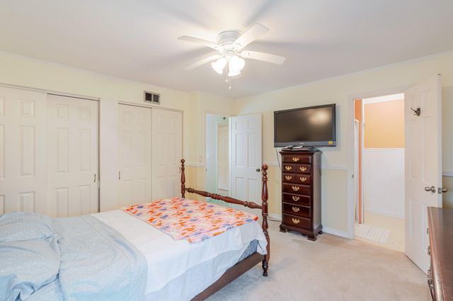 327 Softwood Drive, Hobart, IN 46342