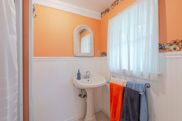 327 Softwood Drive, Hobart, IN 46342