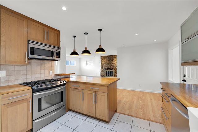 841 E Windy Hill Street, Fayetteville, AR 72703