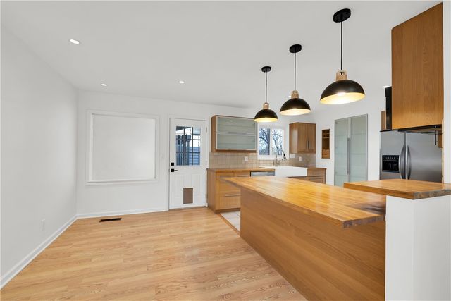 841 E Windy Hill Street, Fayetteville, AR 72703