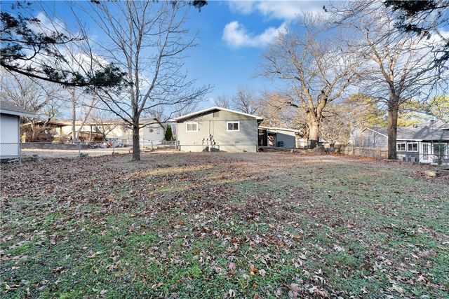 841 E Windy Hill Street, Fayetteville, AR 72703
