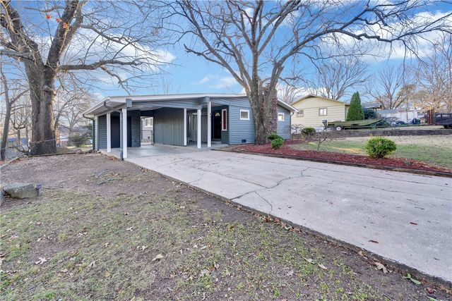 841 E Windy Hill Street, Fayetteville, AR 72703