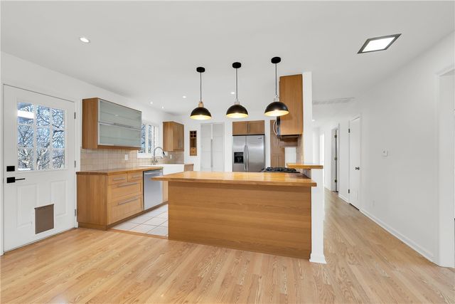 841 E Windy Hill Street, Fayetteville, AR 72703