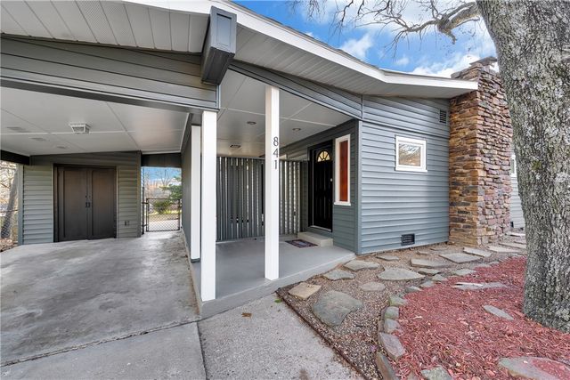 841 E Windy Hill Street, Fayetteville, AR 72703