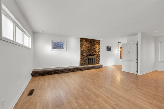 841 E Windy Hill Street, Fayetteville, AR 72703