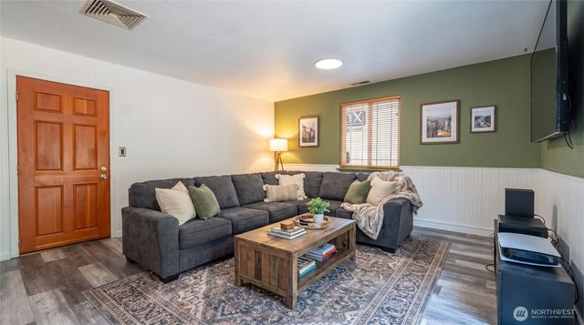 6612 Alder Glen Drive SE, Lacey, WA 98513