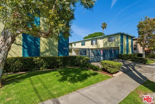 1651 W 206th Street, Torrance, CA 90501