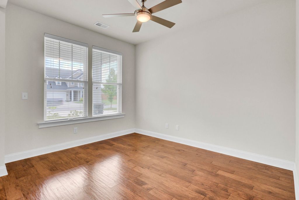 Image 10 of property listing at 461 Spectrum Road, Summerville, SC 29486