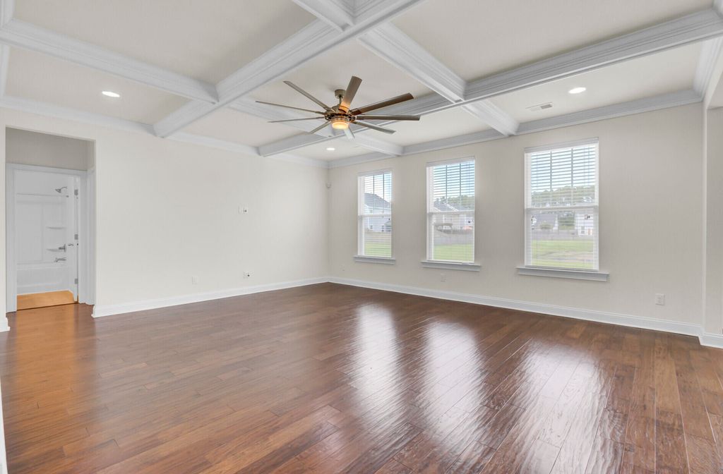 Image 15 of property listing at 461 Spectrum Road, Summerville, SC 29486