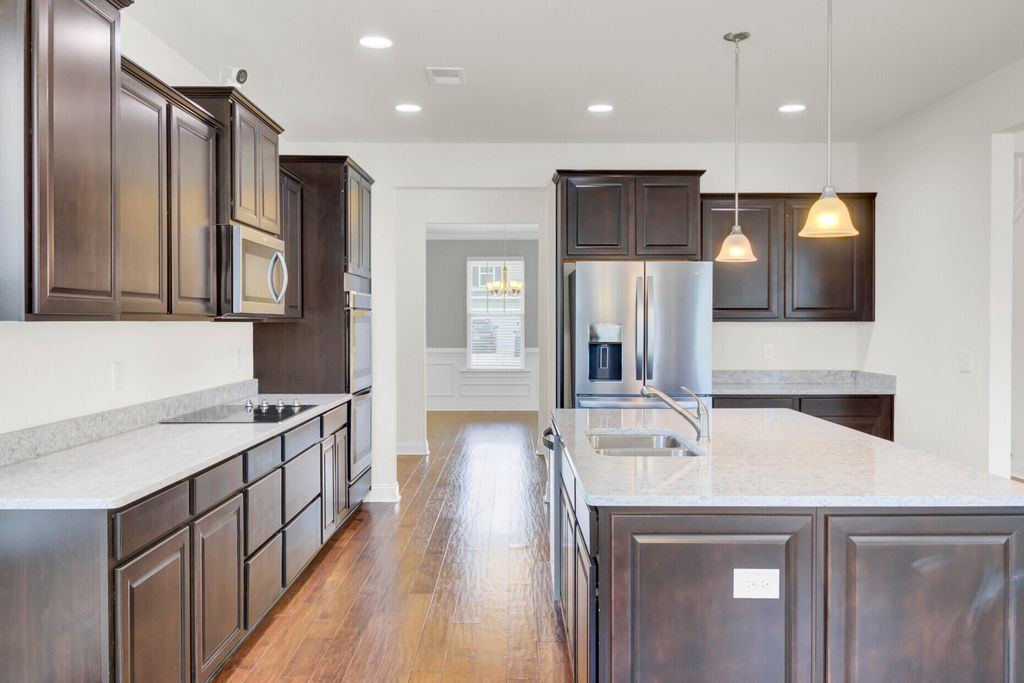 Image 19 of property listing at 461 Spectrum Road, Summerville, SC 29486